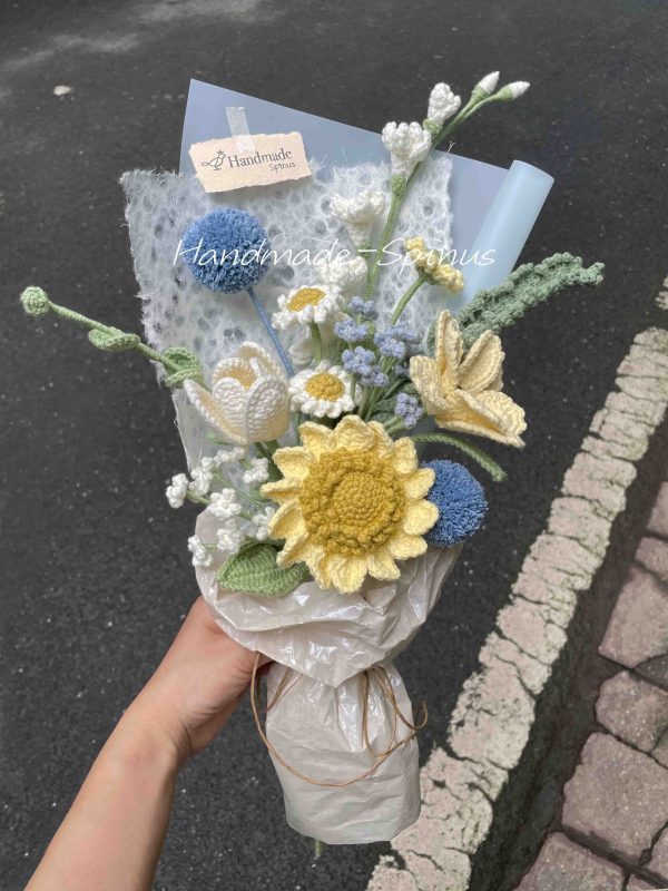 Handmade-Spinus Crochet Knit Bouquet