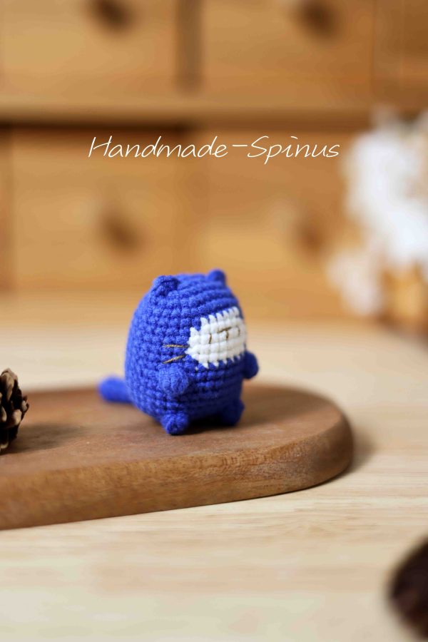 Handmade-Spinus Crochet Knit Kitten Pie